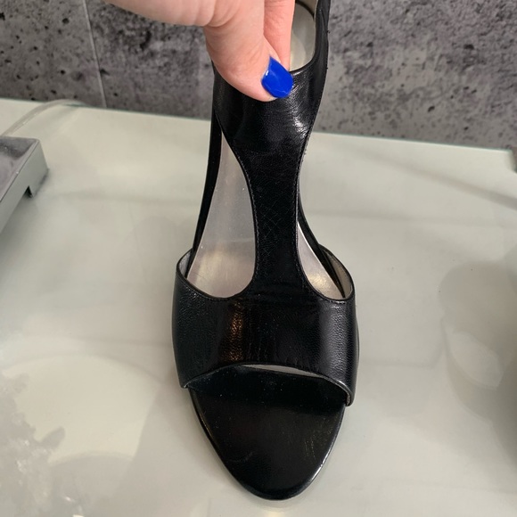 Black Nine West open toe pump - Picture 2 of 5